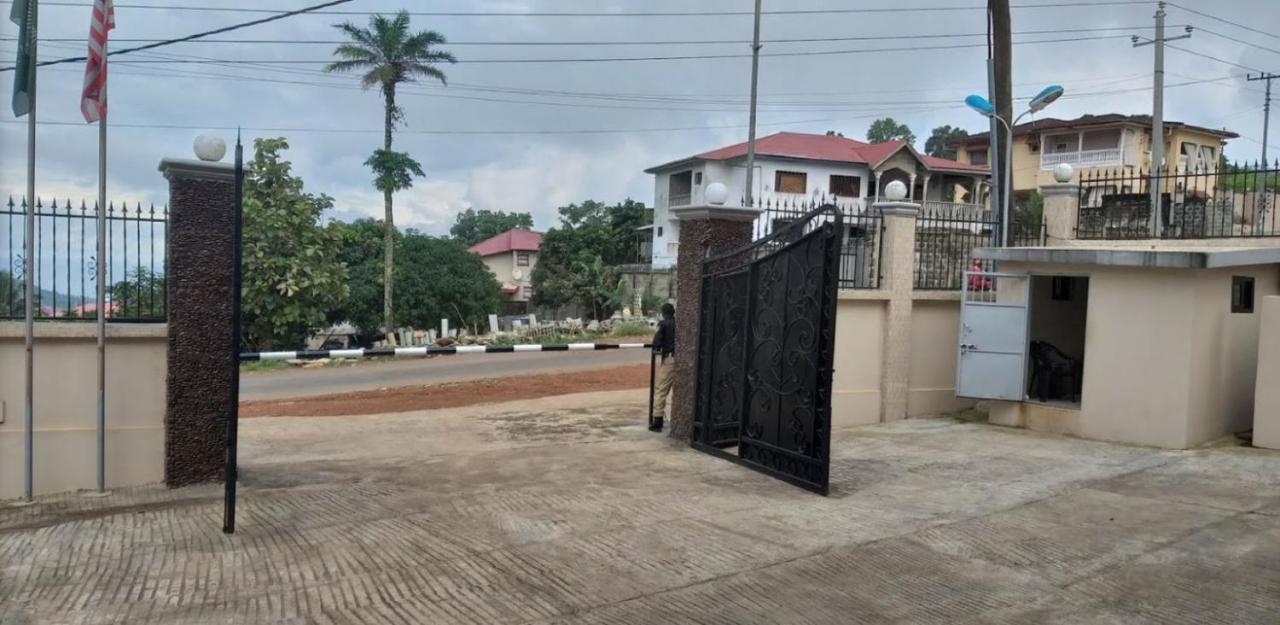 Regent Palace Hotel Freetown Exterior photo